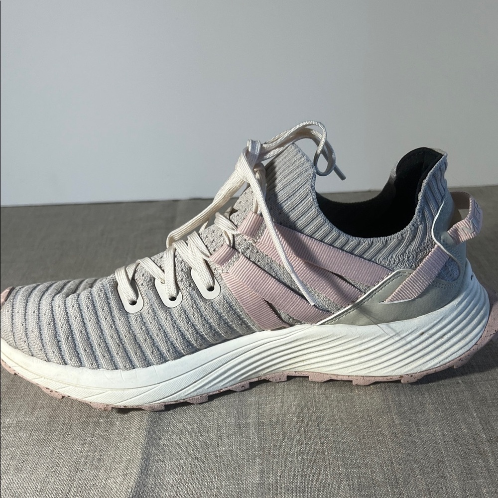 Women's Gray and Pink Merrill Vibram Sneakers 10W. SH150 - Picture 3 of 8